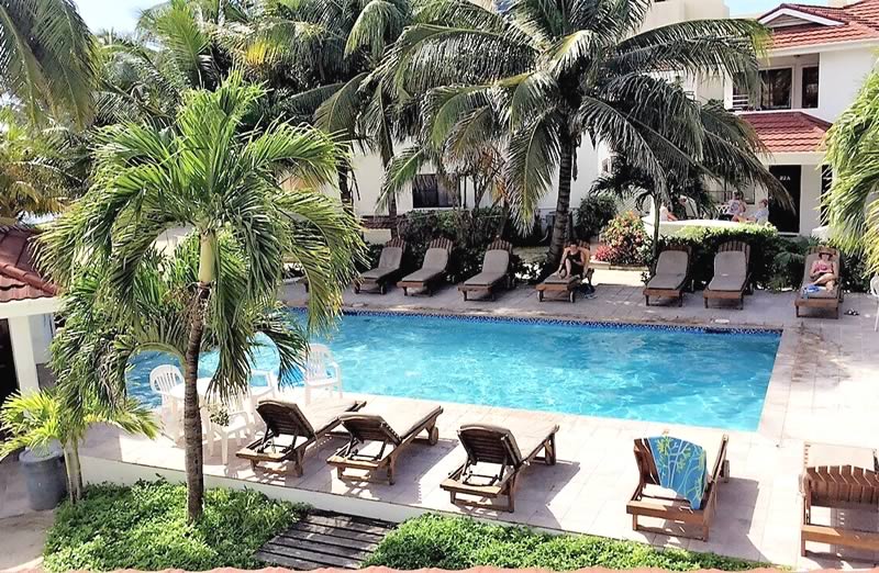paradise-villas-pool