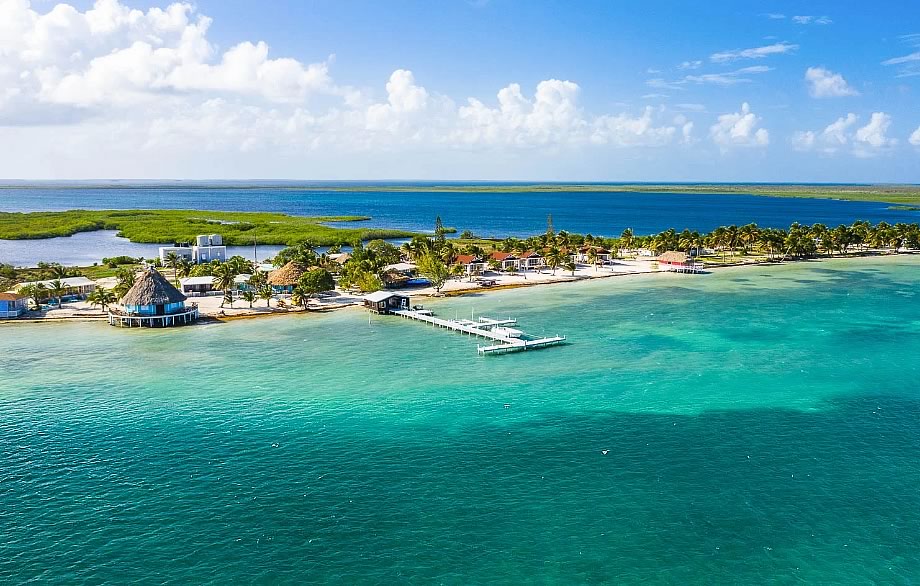 Aerial view of Blackbird Caye