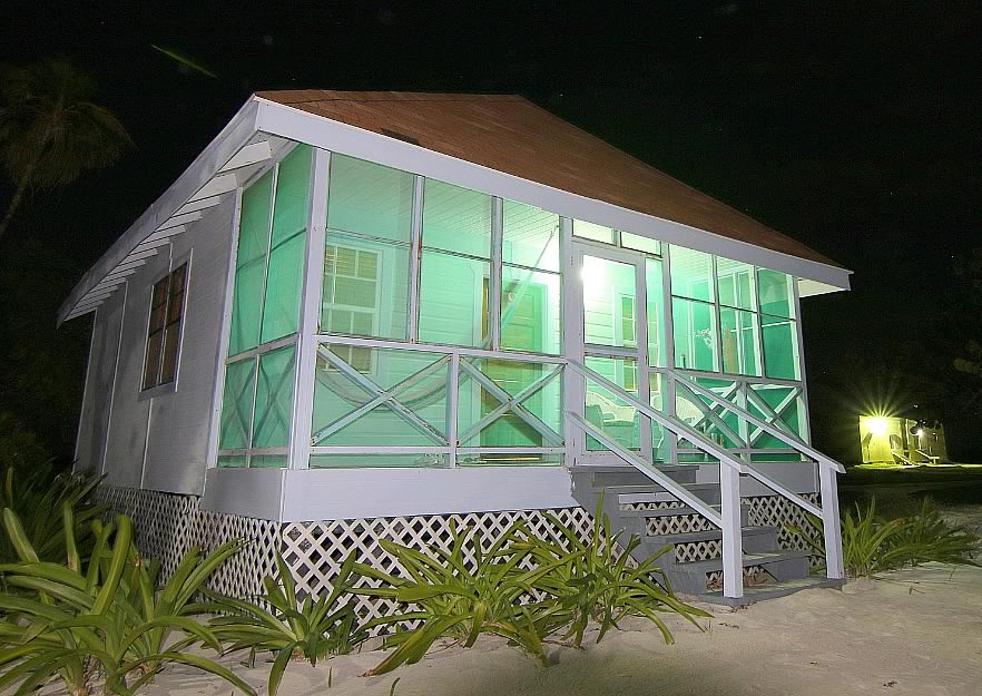 Cabanas on the beach facing the reef