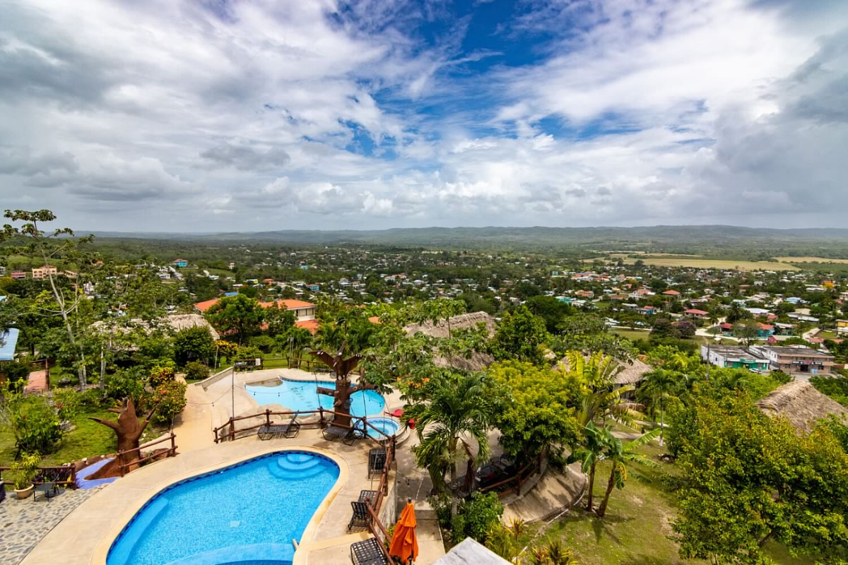 Cahal Pech Resort Pool