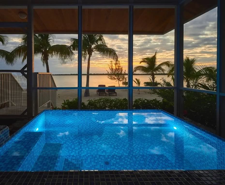 Jacuzzi inside the Sunset Villa