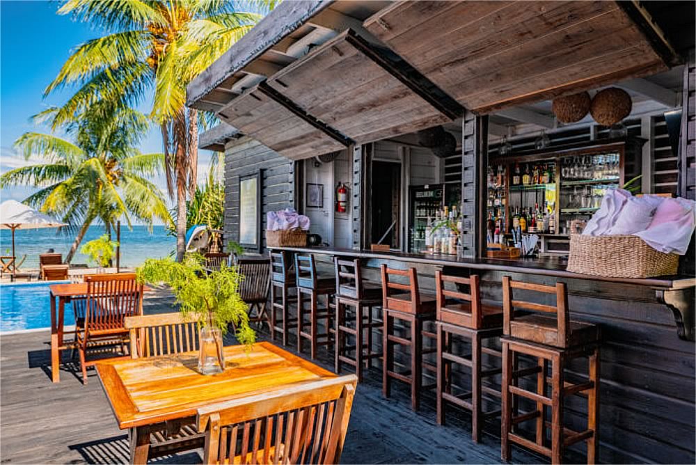 The Ellysian Hotel pool bar