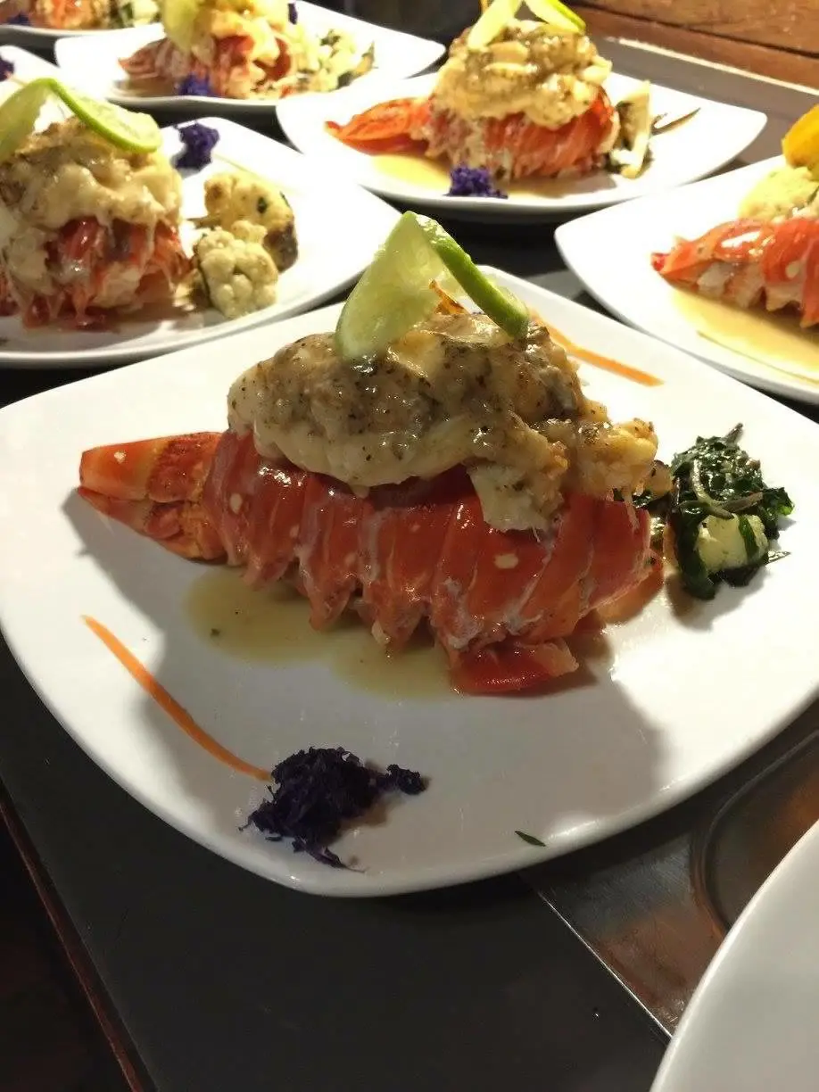 Lobster dinner at Huracan Diving Lodge