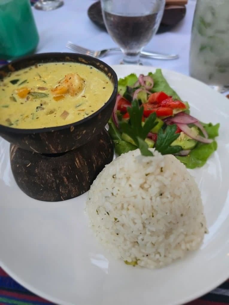 Curry dish at Mariposa Jungle Lodge
