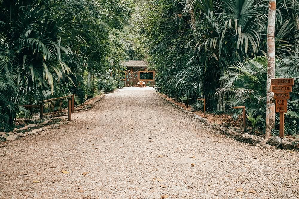 Entrance to Mariposa Jungle Lodge